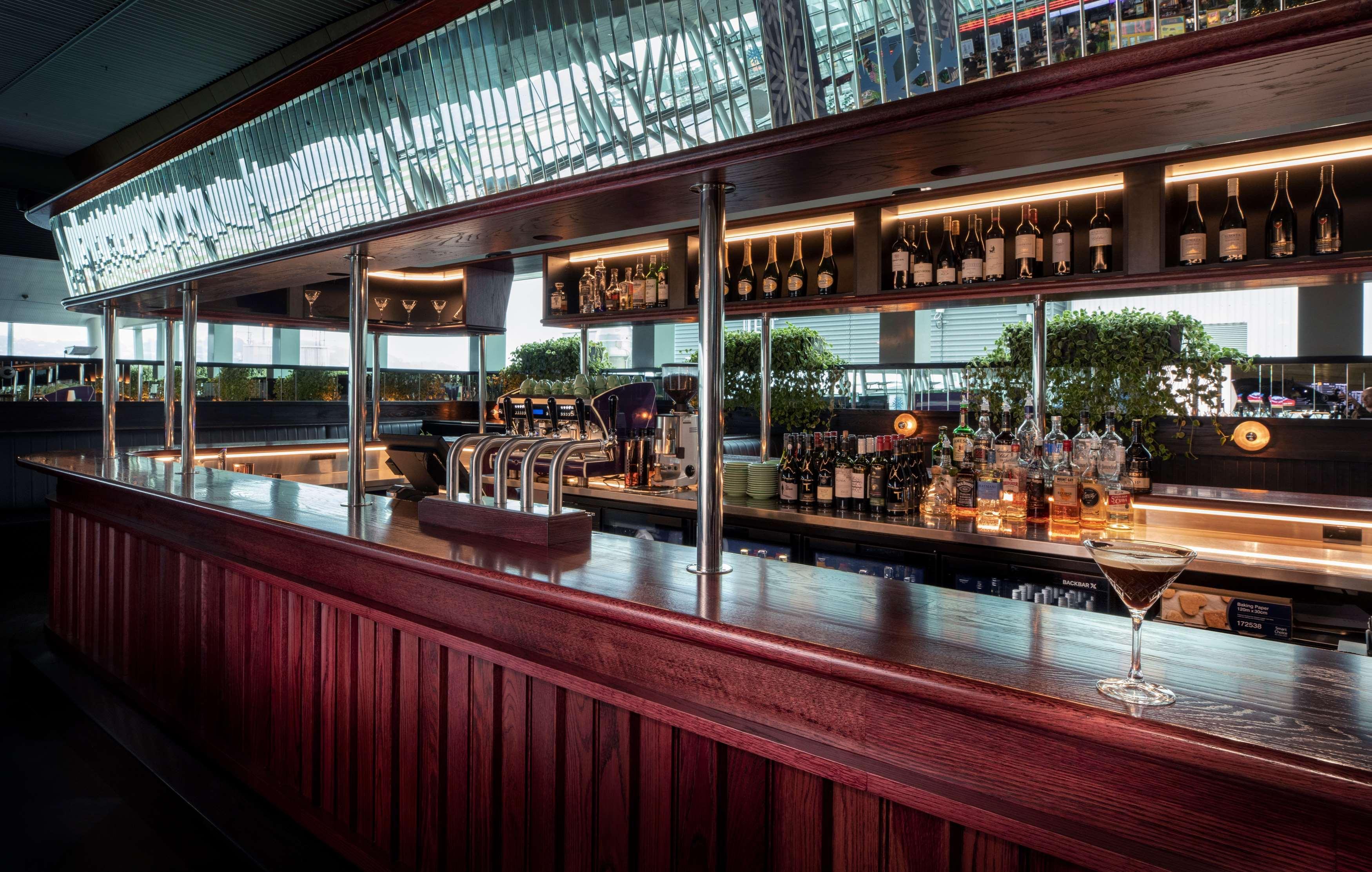 Готель Rydges Wellington Airport Екстер'єр фото